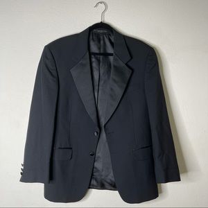 Black Men’s Tuxedo Blazer